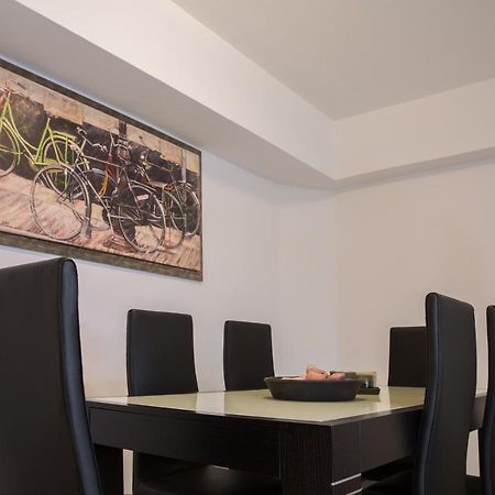 Spacious Modern Apartments With Great Rooftop View Афины Экстерьер фото