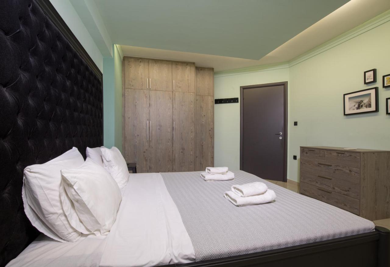 Spacious Modern Apartments With Great Rooftop View Афины Экстерьер фото