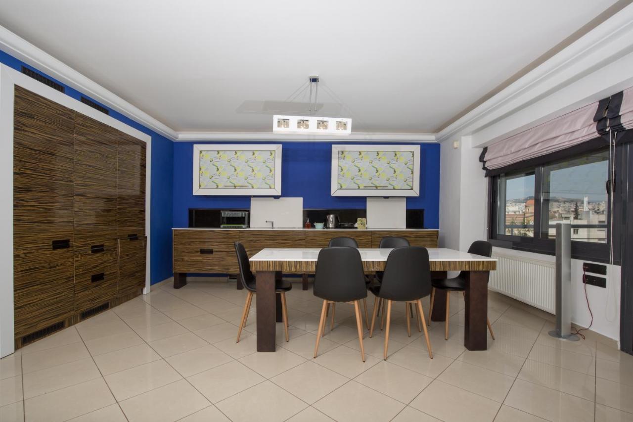 Spacious Modern Apartments With Great Rooftop View Афины Экстерьер фото