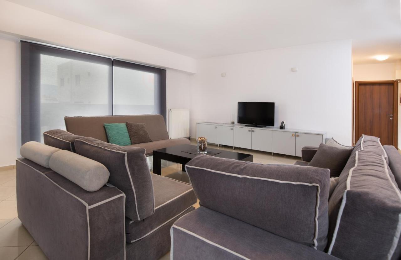 Spacious Modern Apartments With Great Rooftop View Афины Экстерьер фото